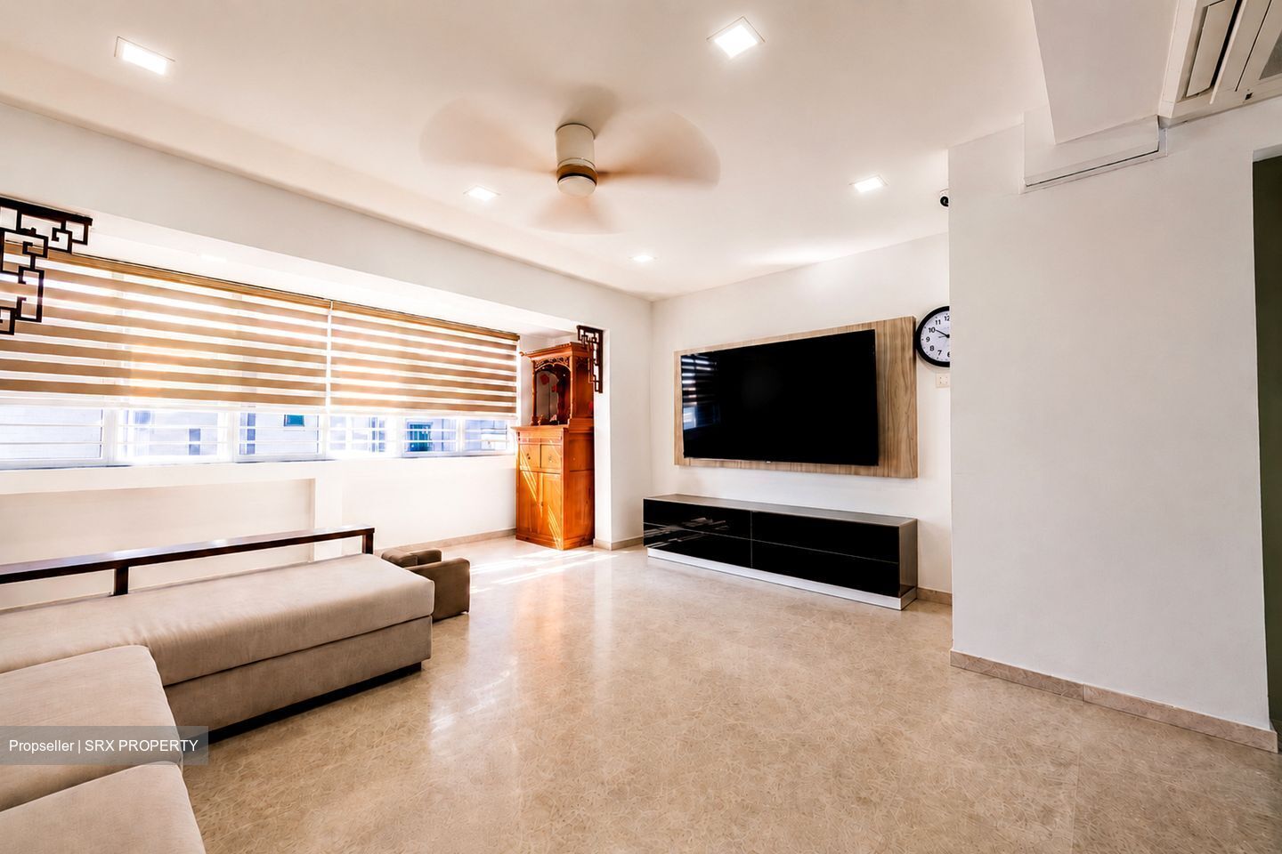 Blk 405 Hong Kah Court (Jurong West), HDB Executive #557729001